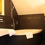 Seehotel Gruener Baum Otel 4*