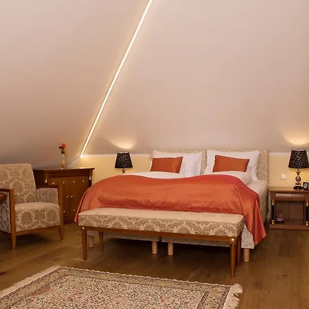 Отель Seehotel Gruener Baum Гальштат