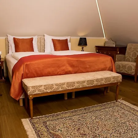 Seehotel Gruener Baum 4*