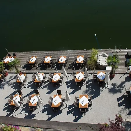 Seehotel Gruener Baum Отель Гальштат