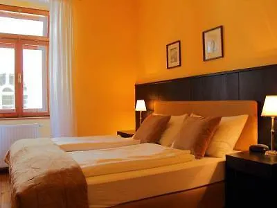 Seehotel Gruener Baum Отель 4*