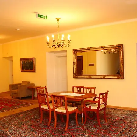 Отель Seehotel Gruener Baum 4*