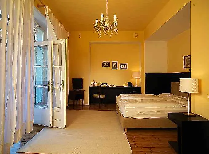 Seehotel Gruener Baum Ξενοδοχείο Χάλστατ