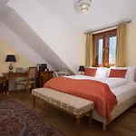 Seehotel Gruener Baum 4*